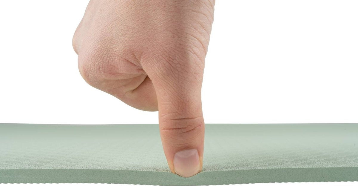Tunturi Yoga Mat 8mm - Pilates mat - Extra dikke fitness mat - 183x61x0,8 cm - Incl Draagtas - Ecologisch materiaal - Eenvoudig te reinigen - Mint