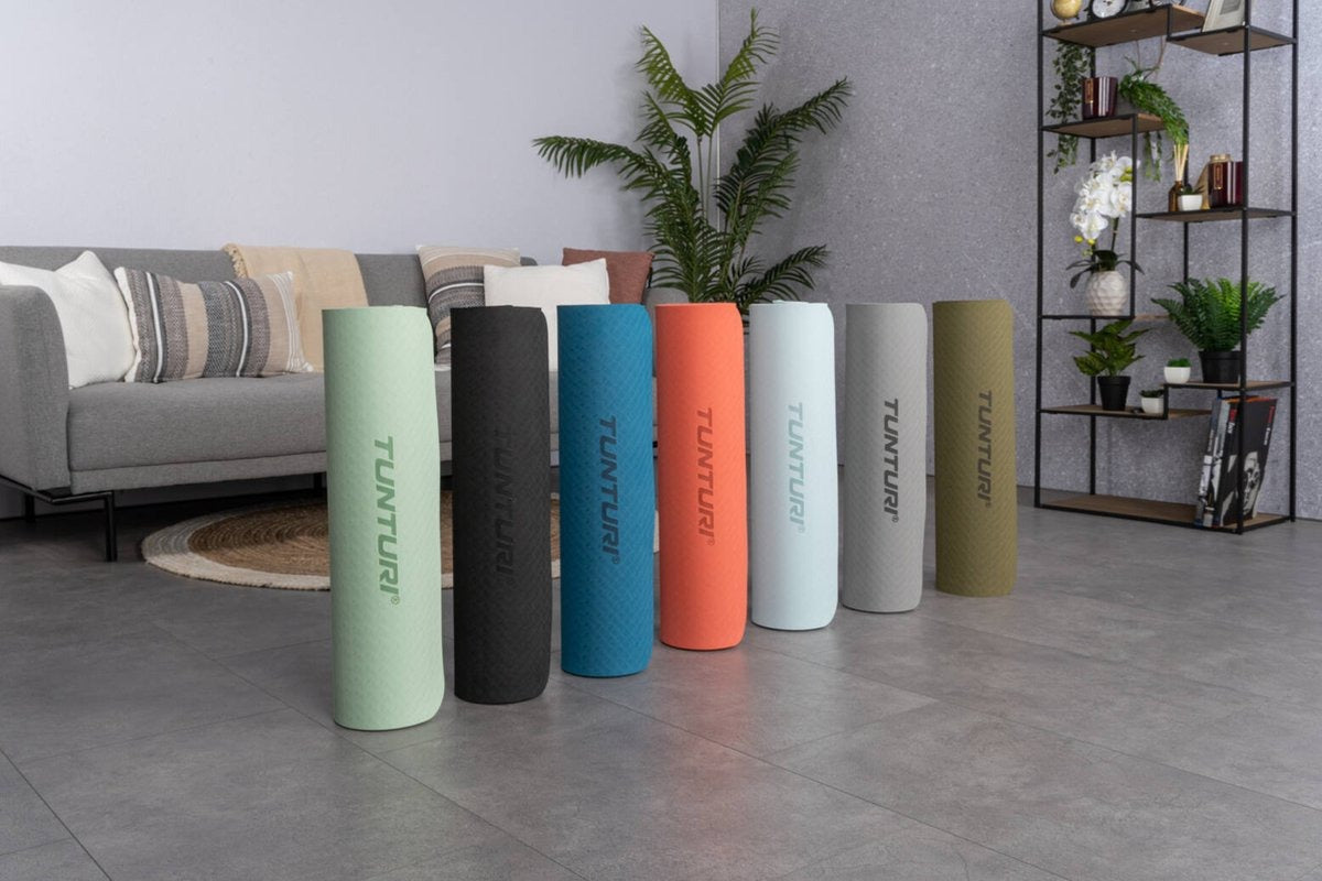Tunturi Yoga Mat 8mm - Pilates mat - Extra dikke fitness mat - 183x61x0,8 cm - Incl Draagtas - Ecologisch materiaal - Eenvoudig te reinigen - Mint